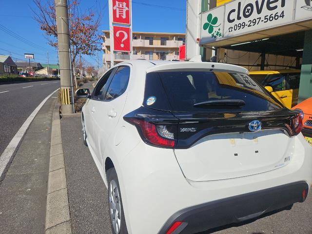 ヤリス ハイブリッドX ETC バックカメラ オートクルーズコントロール レーンアシスト 衝突被害軽減システム オートマチックハイビーム オートライト アイドリングストップ 100V電源 CVT 盗難防止システム(17枚目)