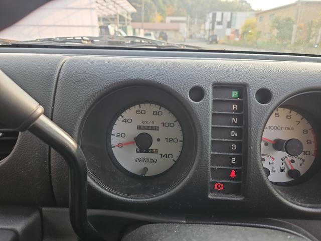 ネイキッド Ｇ　キーレスエントリー　ベンチシート　ＡＴ　ＣＤ　衝突安全ボディ　エアコン　パワーステアリング　パワーウィンドウ（9枚目）