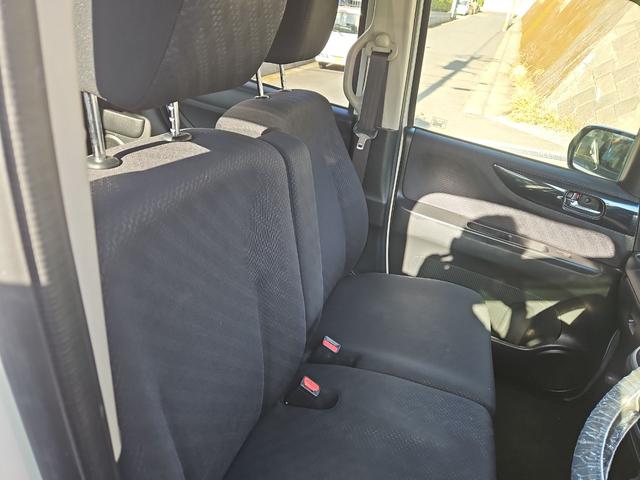 Ｎ－ＢＯＸカスタム Ｇ　バックカメラ　両側スライド・片側電動　ＴＶ　ＨＩＤ　スマートキー　アイドリングストップ　ベンチシート　ＣＶＴ　盗難防止システム　ＡＢＳ　ＥＳＣ　ＵＳＢ　ミュージックプレイヤー接続可　Ｂｌｕｅｔｏｏｔｈ（9枚目）