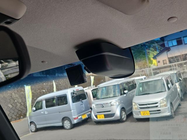 �h���C�u���R�[�_�[�����Ă��܂��I�������̂��N�����Ă��܂�����B����Ȏ��ɐS���������ɂȂ�̂��A�^�]�̋L�^���f���Ɖ��ŋL�^����h���C�u���R�[�_�[�ł��B