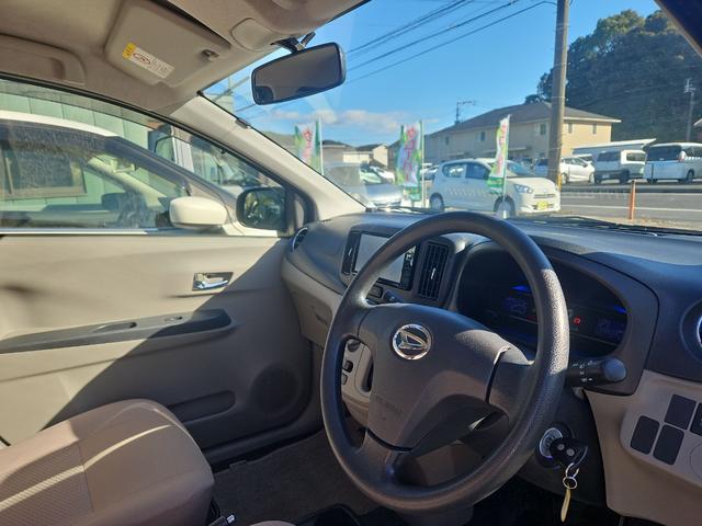 ミライース Ｘ　キーレスエントリー　アイドリングストップ　ＣＶＴ　盗難防止システム　ＡＢＳ　ＣＤ　アルミホイール　衝突安全ボディ　エアコン　パワーステアリング　パワーウィンドウ（2枚目）