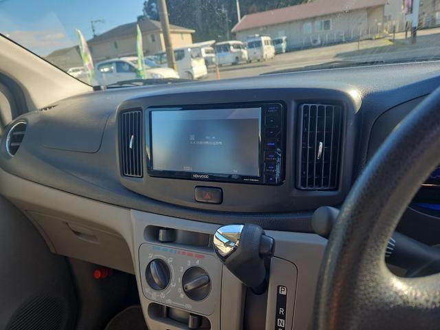 ミライース Ｘ　キーレスエントリー　アイドリングストップ　ＣＶＴ　盗難防止システム　ＡＢＳ　ＣＤ　アルミホイール　衝突安全ボディ　エアコン　パワーステアリング　パワーウィンドウ（3枚目）