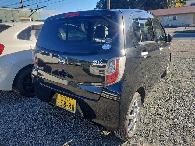 ミライース Ｘ　キーレスエントリー　アイドリングストップ　ＣＶＴ　盗難防止システム　ＡＢＳ　ＣＤ　アルミホイール　衝突安全ボディ　エアコン　パワーステアリング　パワーウィンドウ（10枚目）