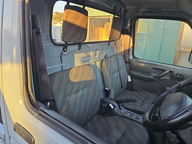 キャリイトラック 　軽トラック　ＭＴ（8枚目）