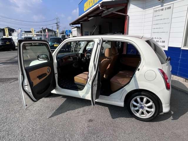 ミラジーノ プレミアムＸ　クラリオンメモリーナビ＆フルセグＴＶ・ＣＤ・ＤＶＤ・Ｂｌｕｅｔｏｏｔｈオーディオ・４ＡＴ車・バックカメラ・プラズマクラスター付オートＡ／Ｃ・モモ製ウッドコンビハンドル・純正エアロ＆ミニライト製（10枚目）