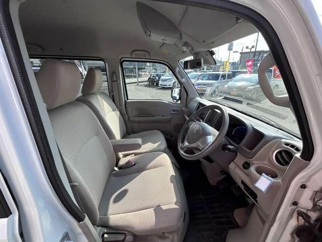 エブリイワゴン ＰＺターボ　ＣＤ・ＡＵＸ・ＵＳＢ・Ｂｌｕｅｔｏｏｔｈオーディオ・ワイドＦＭ・オートＡ／Ｃ・ＥＴＣ・ハンドルスイッチ・左側オートスライドドア・ＨＩＤ・フォグ・ハイルーフ・ターボ車（13枚目）