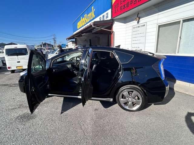 プリウス Sツーリングセレクション・マイコーデ 純正メモリナビ&フルセグTV・CD/DVD・Bluetoothオーディオ・バックカメラ・ETC・LEDヘッドライト・純正17インチアルミ・本革調専用シート・特別限定車(12枚目)