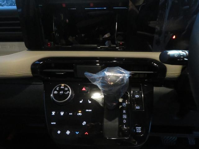 デリカミニ T プレミアム 2トーン ルーフレール アラウンドビュー ステアリングヒーター(18枚目)