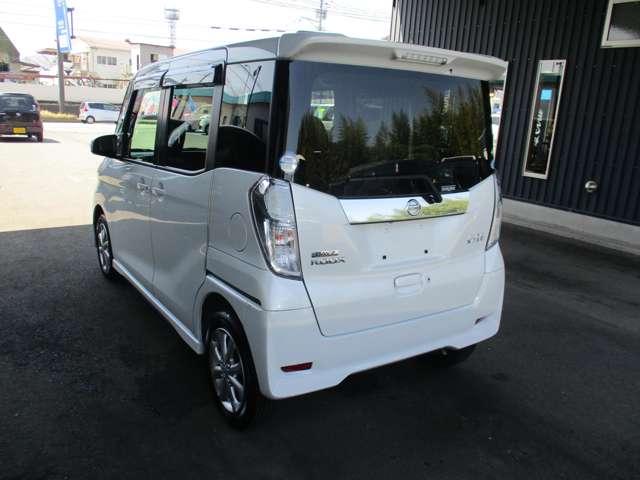 ハイウェイスター　Ｘ　走行１１０００ｋｍ　衝突被害軽減レーダーブレーキ　ナビ　フルセグＴＶ　全方位カメラ　タイヤ新品　左側パワースライドドア　ＥＴＣ(12枚目)