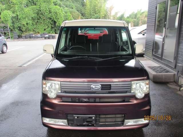 ムーヴコンテ カスタム　Ｘ　走行６６０００ｋｍ　ベージュツートン　スマートキー　ベンチシート　ＨＩＤライト　ＣＤ　盗難防止システム　運転席・助手席エアバッグ（2枚目）