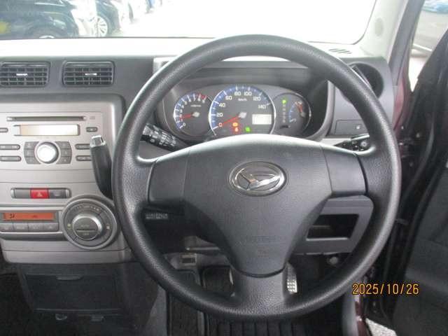 ムーヴコンテ カスタム　Ｘ　走行６６０００ｋｍ　ベージュツートン　スマートキー　ベンチシート　ＨＩＤライト　ＣＤ　盗難防止システム　運転席・助手席エアバッグ（23枚目）