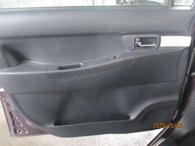 ムーヴコンテ カスタム　Ｘ　走行６６０００ｋｍ　ベージュツートン　スマートキー　ベンチシート　ＨＩＤライト　ＣＤ　盗難防止システム　運転席・助手席エアバッグ（25枚目）