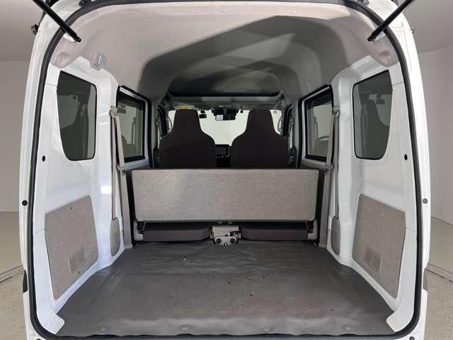 ＮＶ１００クリッパーバン ６６０　ＤＸ　セーフティパッケージ　ハイルーフ　５ＡＧＳ車　４ＷＤ　ＥＴＣ　ナビ　Ｂｌｕｅｔｏｏｔｈ　障害物センサー（16枚目）