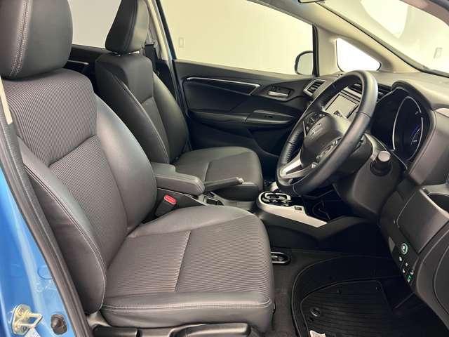 フィットハイブリッド １．５　ハイブリッド　Ｌ　ホンダセンシング　純正ナビ　Ｂｌｕｅｔｏｏｔｈ　バックカメラ（11枚目）