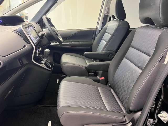 セレナ ２．０　ハイウェイスター　Ｖ　ドラレコ　ＥＴＣ　プロパイロット　後席モニター（16枚目）