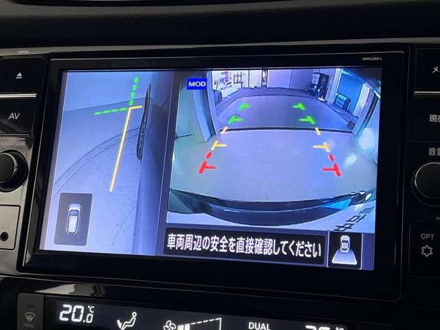 サイドカメラで幅寄せも安心して行えます。