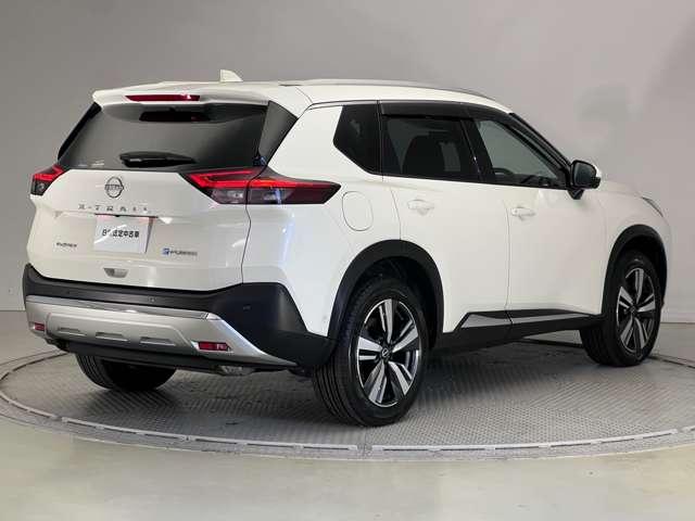 エクストレイル １．５　Ｇ　ｅ－４ＯＲＣＥ　４ＷＤ　ワイヤレス充電　ＨＵＤ　シートメモリー　シート（2枚目）