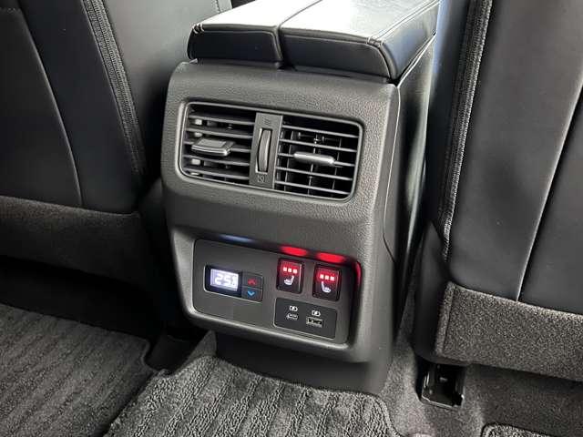 エクストレイル １．５　Ｇ　ｅ－４ＯＲＣＥ　４ＷＤ　ワイヤレス充電　ＨＵＤ　シートメモリー　シート（20枚目）