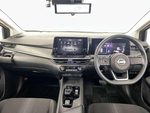 ノート １．２　Ｘ　ＥＴＣ　ワイヤレス充電　ドラレコ　全周囲カメラ（3枚目）