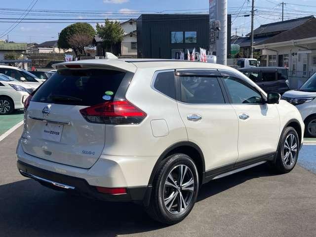 ２．０　２０Ｘｉ　２列車　４ＷＤ　プロパイロット　純正ナビ　ドラレコ(2枚目)