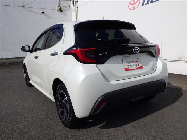 ヤリス ハイブリッドＺ　１００Ｖ　ＰＣＳ　整備記録簿　地デジ　ＡＷ　Ｂカメラ　ドラレコ付　ＬＥＤランプ　スマキー　ＥＴＣ付き　メディアプレイヤー接続　ナビＴＶ　ＶＳＣ　パワステ　クルコン　カーテンエアバック　キーフリー（14枚目）