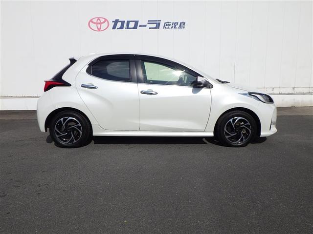 ヤリス ハイブリッドＺ　１００Ｖ　ＰＣＳ　整備記録簿　地デジ　ＡＷ　Ｂカメラ　ドラレコ付　ＬＥＤランプ　スマキー　ＥＴＣ付き　メディアプレイヤー接続　ナビＴＶ　ＶＳＣ　パワステ　クルコン　カーテンエアバック　キーフリー（17枚目）