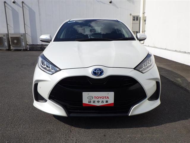 ヤリス ハイブリッドＺ　１００Ｖ　ＰＣＳ　整備記録簿　地デジ　ＡＷ　Ｂカメラ　ドラレコ付　ＬＥＤランプ　スマキー　ＥＴＣ付き　メディアプレイヤー接続　ナビＴＶ　ＶＳＣ　パワステ　クルコン　カーテンエアバック　キーフリー（19枚目）