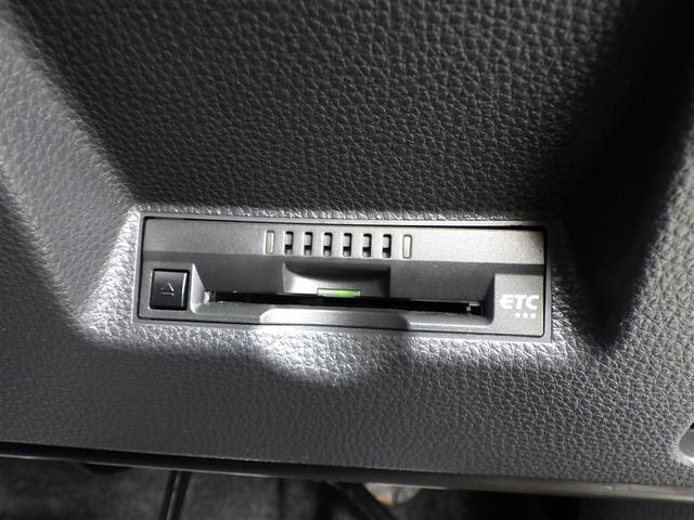 ヤリス Ｚ　サイドＳＲＳ　ＡＡＣ　エアロ　バックモニタ　スマキー　横滑防止装置　キーフリー　アルミ　ＬＥＤランプ　パワーウインドウ　定期点検記録簿　助手席エアバック　クルコン　エアバッグ　パワーステアリング　ナビ（5枚目）