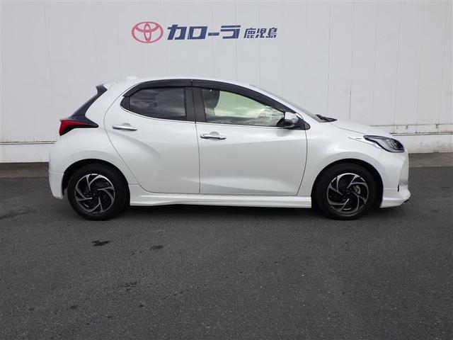 ヤリス Ｚ　サイドＳＲＳ　ＡＡＣ　エアロ　バックモニタ　スマキー　横滑防止装置　キーフリー　アルミ　ＬＥＤランプ　パワーウインドウ　定期点検記録簿　助手席エアバック　クルコン　エアバッグ　パワーステアリング　ナビ（18枚目）