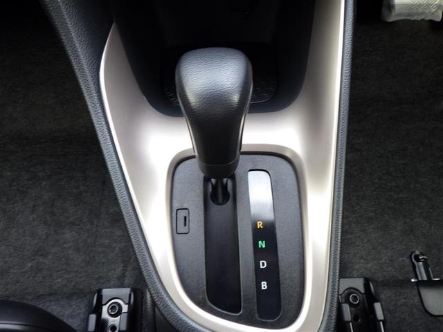 ヤリス Ｚ　サイドＳＲＳ　ＡＡＣ　エアロ　バックモニタ　スマキー　横滑防止装置　キーフリー　アルミ　ＬＥＤランプ　パワーウインドウ　定期点検記録簿　助手席エアバック　クルコン　エアバッグ　パワーステアリング　ナビ（24枚目）