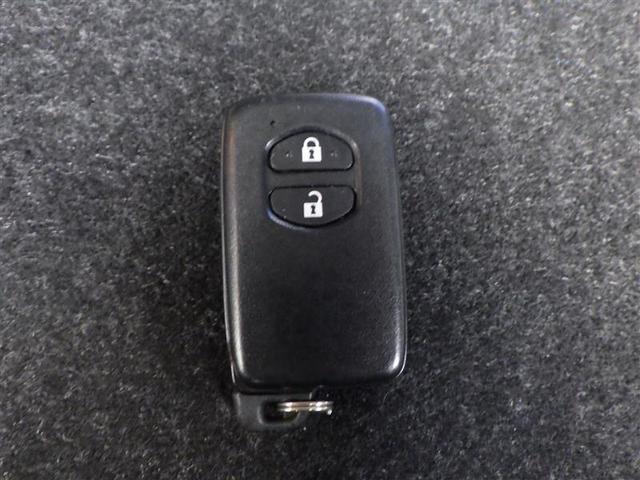 アクア Ｇ　バックモニタ　セキュリティー　デュアルエアバック　ナビＴＶ　パワーウィンドウ　１オーナ－　ＥＳＣ　ＡＴエアコン　ＡＢＳ　パワーステアリング　運転席エアバッグ　キーレススタートシステム　ＥＴＣ　ＡＵＸ（5枚目）