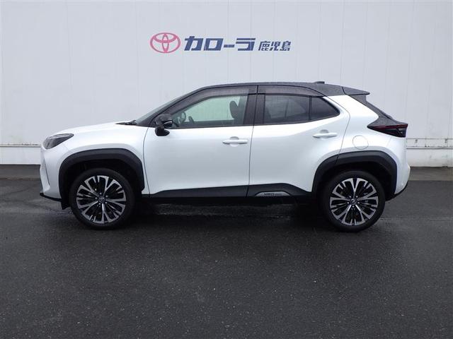 ヤリスクロス ハイブリッドＺ　ドライブレコーダ　インテリジェントキー　アルミホイル　ＬＥＤライト　１オ－ナ－　リアカメラ　クルーズコントロール　整備記録簿　横滑り防止システム　電動シ－ト　パワステ　オートエアコン　キーフリー（15枚目）