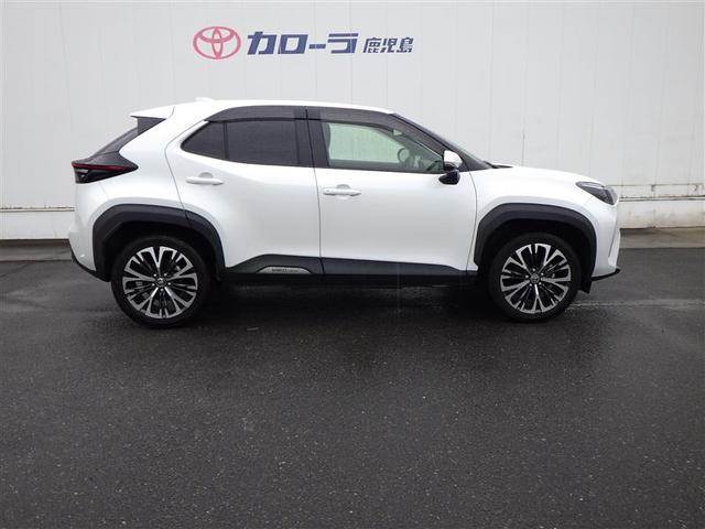 ヤリスクロス ハイブリッドＺ　インテリジェントキー　アルミホイル　ＬＥＤライト　１オ－ナ－　リアカメラ　クルーズコントロール　横滑り防止システム　電動シ－ト　パワステ　オートエアコン　キーフリー　イモビライザ　ＥＴＣ付き　ＡＢＳ（16枚目）