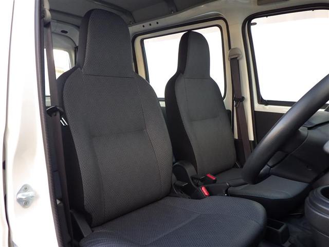 だれでも中古車の状態がすぐにわかるよう、プロが客観的に評価。修復歴はもちろん、わずかなキズも正確にお伝えします。