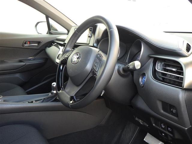 トヨタ認定中古車保証付！（１年間、距離無制限　ＨＶ車はＨＶ保証付）　別途延長保証もご用意しております♪　ぜひ現車を確認にご来店ください