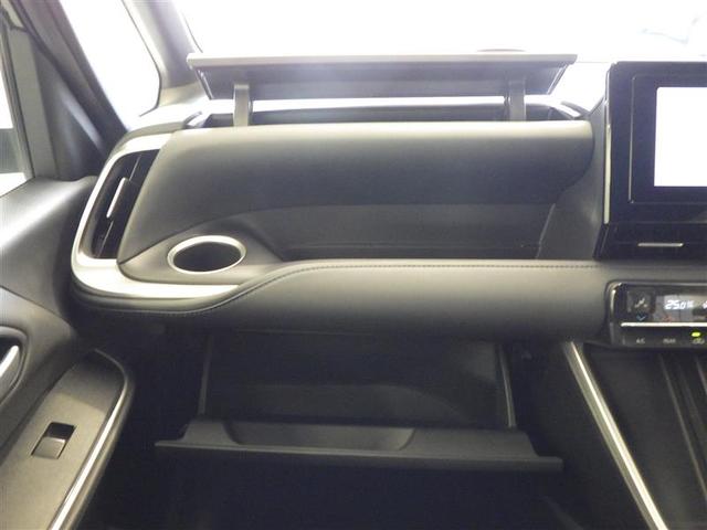 ヴォクシー ハイブリッドＳ－Ｚ　パワーウィンドウ　インテリキー　横滑防止装置　アクティブクルーズコントロール　１オナ　フルオートエアコン　ナビ　リアカメラ　エアバッグ　ＡＢＳ　１００Ｖ充電　ＷＡＣ　アルミホイール　キーレス　ＰＳ（27枚目）