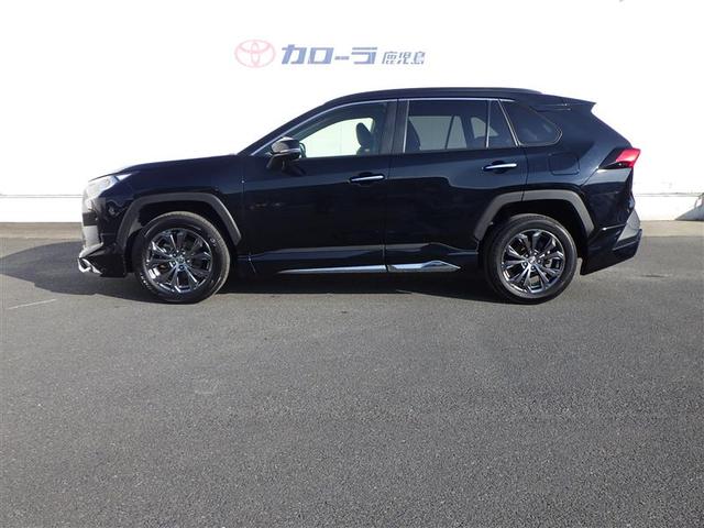 ハイブリッドカーや予防安全装置付き中古車も多くの種類を取り揃えています。