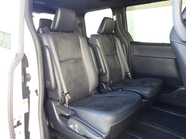 トヨタ認定中古車保証付！（１年間、距離無制限　ＨＶ車はＨＶ保証付）　別途延長保証もご用意しております♪　ぜひ現車を確認にご来店ください