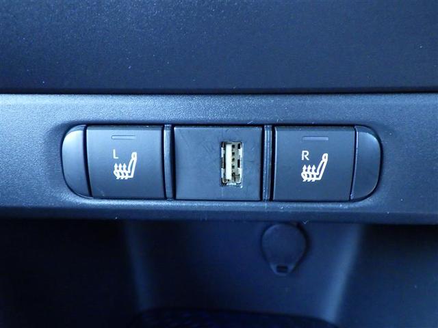 当店中古車は、トヨタのクリーニング技術により、内外装ともに丁寧に仕上げております。エンジンルームもピカピカ！