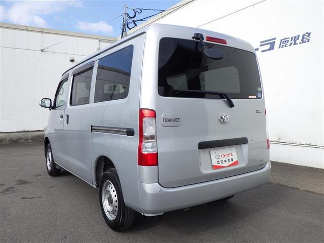 タウンエースバン ＧＬ　エアバッグ　切替４ＷＤ　パワーステアリング　助手席エアバック　横滑り防止機能　ＡＢＳ　マニュアルエアコン　ワイヤレスキー　ＬＥＤヘッドランプ　前席パワーウィンドウ　衝突回避支援システム　１オーナー（10枚目）