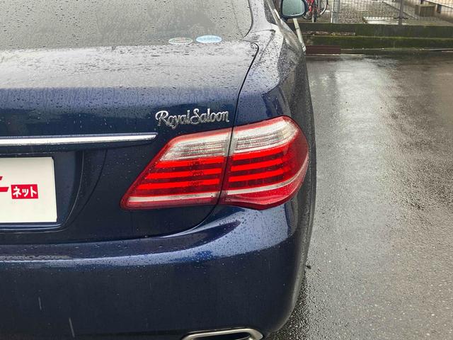 クラウン ロイヤルサルーン スペシャルナビパッケージ ETC オートクルーズコントロール バックカメラ ナビ TV アルミホイール オートライト HID AT スマートキー 電動格納ミラー 盗難防止システム CD DVD再生 USB(18枚目)