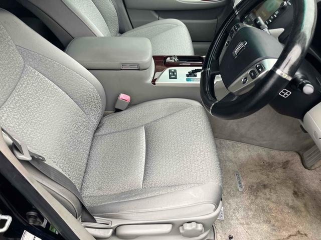 クラウン ロイヤルサルーン スペシャルナビパッケージ ETC オートクルーズコントロール バックカメラ ナビ TV アルミホイール オートライト HID AT スマートキー 電動格納ミラー 盗難防止システム CD DVD再生 USB(62枚目)