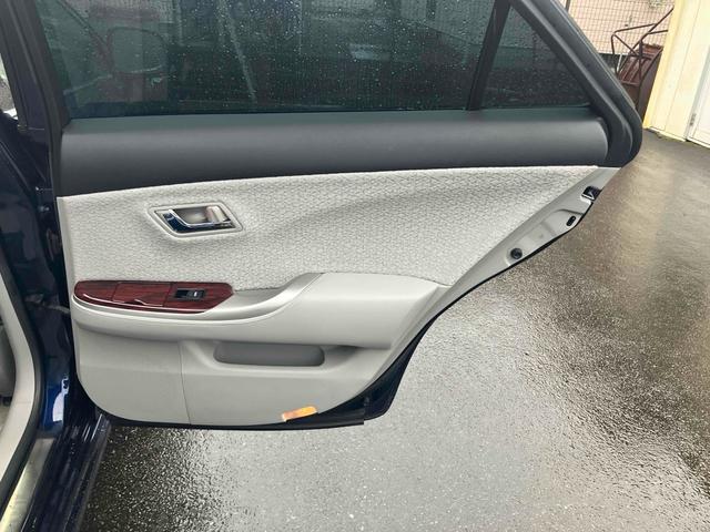 クラウン ロイヤルサルーン スペシャルナビパッケージ ETC オートクルーズコントロール バックカメラ ナビ TV アルミホイール オートライト HID AT スマートキー 電動格納ミラー 盗難防止システム CD DVD再生 USB(64枚目)