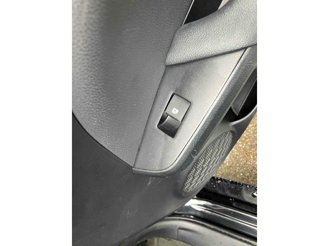 プリウス S ドライブレコーダー ETC レーンアシスト オートクルーズコントロール バックカメラ ナビ TV アルミホイール オートマチックハイビーム オートライト LEDヘッドランプ CVT スマートキー(67枚目)