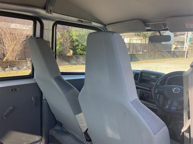 ＮＶ１００クリッパーバン 　Ｇ箱バン　オートマチック　両側スライドドア　エアコン　運転席エアバッグ　積載量３５０ｋｇ　ヘッドライトレベライザー（63枚目）