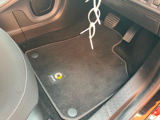 スマートフォーフォー パッション ディーラー車 右ハンドル ワンオーナー ターボ ナビTV ETC クルーズコントロール シートヒーター オートヘッドライト 衝突被害軽減ブレーキ レーンアシスト アイドリングストップ 15inアルミ(24枚目)