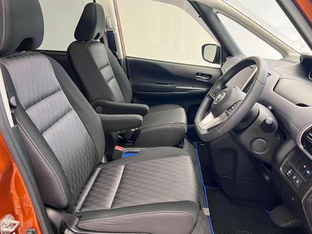 セレナ ｅ－パワー　ハイウェイスターＶ　後席モニター　前後ドラレコ　ＥＴＣ　全周囲カメ（18枚目）