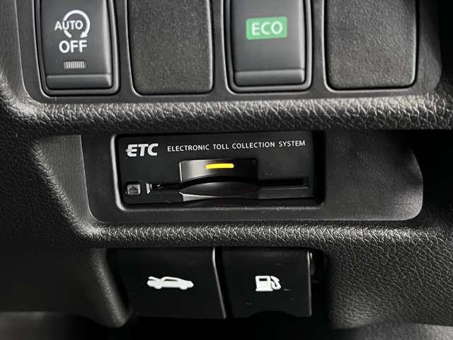 エクストレイル 20X エマージェンシーブレーキパッケージ 2列車 4WD シートヒーター ETC 全周囲カメラ ドラレコ(13枚目)