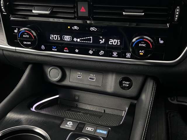 エクストレイル G e-4ORCE 4WD サンルーフ 前後ドラレコ ETC ワイヤレス充(9枚目)