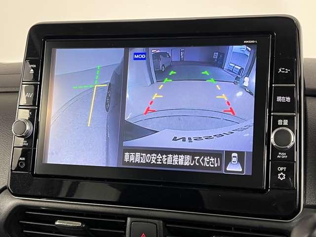 サイドカメラで幅寄せも安心して行えます。